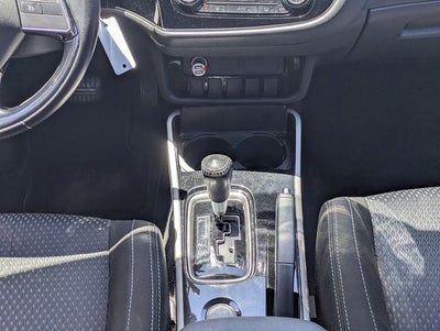 2017 Mitsubishi Outlander ES