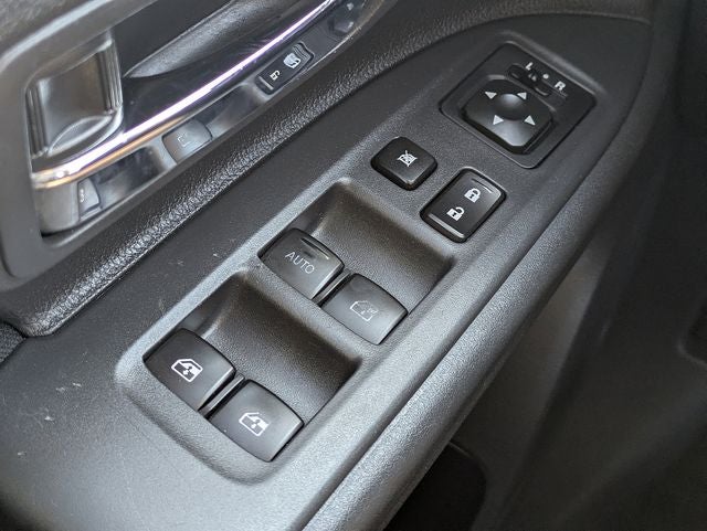 2017 Mitsubishi Outlander ES