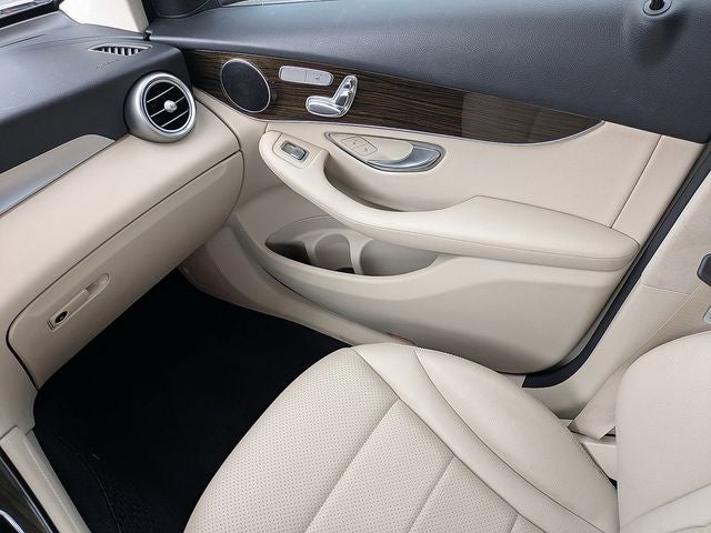 2020 Mercedes-Benz GLC GLC 300