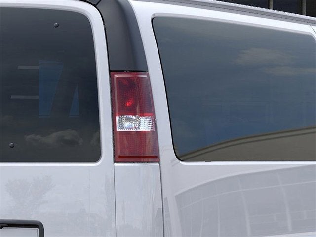 2025 Chevrolet Express Passenger 1LT