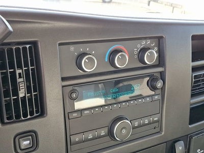 2025 Chevrolet Express Cutaway 3500 1WT