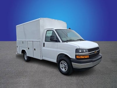 2025 Chevrolet Express Cutaway 3500 1WT