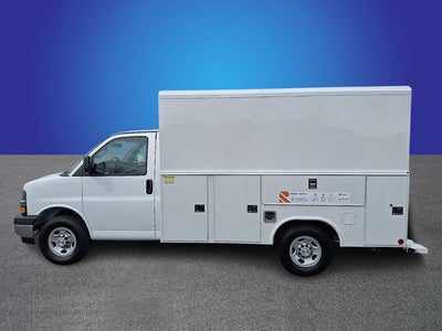 2025 Chevrolet Express Cutaway 3500 1WT