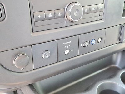 2025 Chevrolet Express Cutaway 3500 1WT