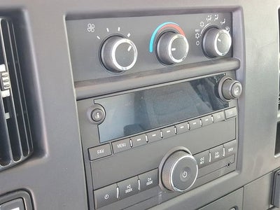 2025 Chevrolet Express Cutaway 3500 1WT