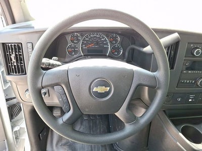 2025 Chevrolet Express Cutaway 3500 1WT
