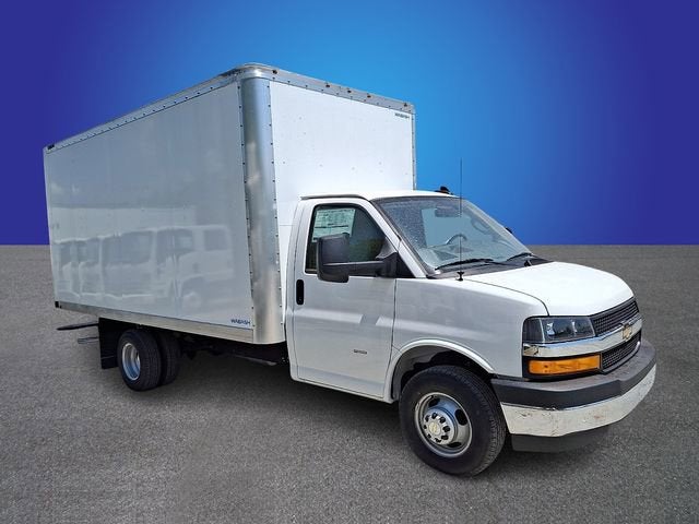 2025 Chevrolet Express Cutaway 3500 1WT