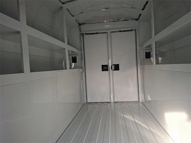 2024 Chevrolet Express Cutaway 3500 1WT