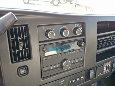 2025 Chevrolet Express Cutaway 3500 1WT