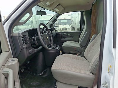 2026 Chevrolet Express Cutaway 3500 1WT