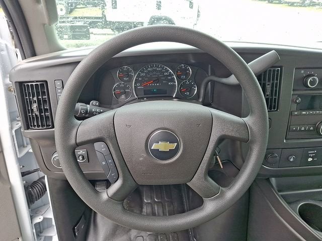 2026 Chevrolet Express Cutaway 3500 1WT