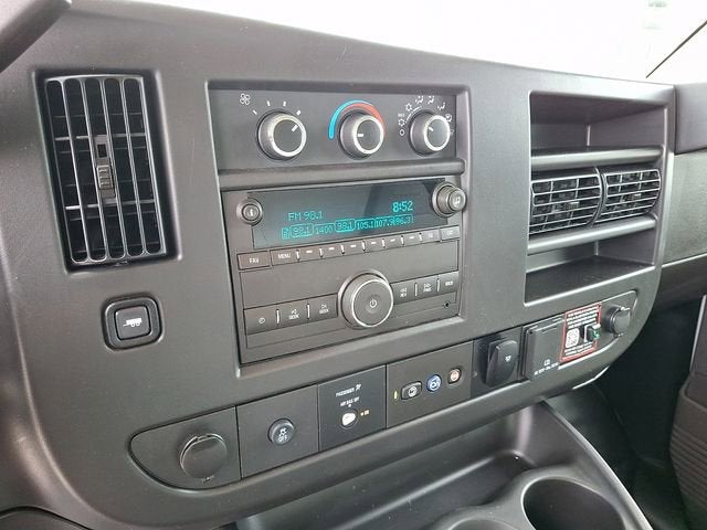 2026 Chevrolet Express Cutaway 3500 1WT