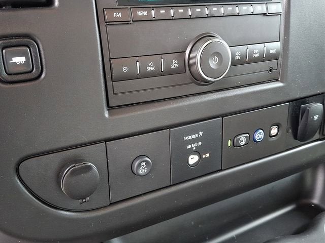 2026 Chevrolet Express Cutaway 3500 1WT