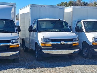 2024 Chevrolet Express Cutaway 3500 1WT