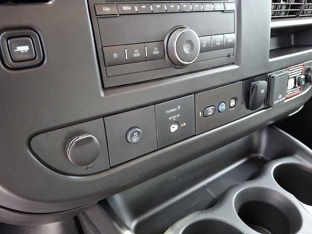 2026 Chevrolet Express Cutaway 3500 1WT