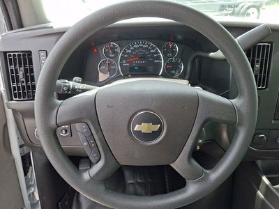 2026 Chevrolet Express Cutaway 3500 1WT
