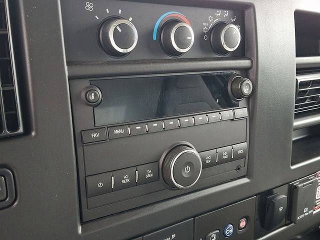 2026 Chevrolet Express Cutaway 3500 1WT