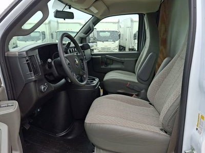 2026 Chevrolet Express Cutaway 3500 1WT