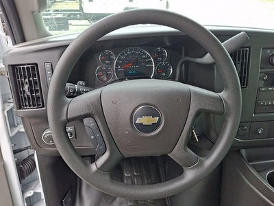 2026 Chevrolet Express Cutaway 3500 1WT