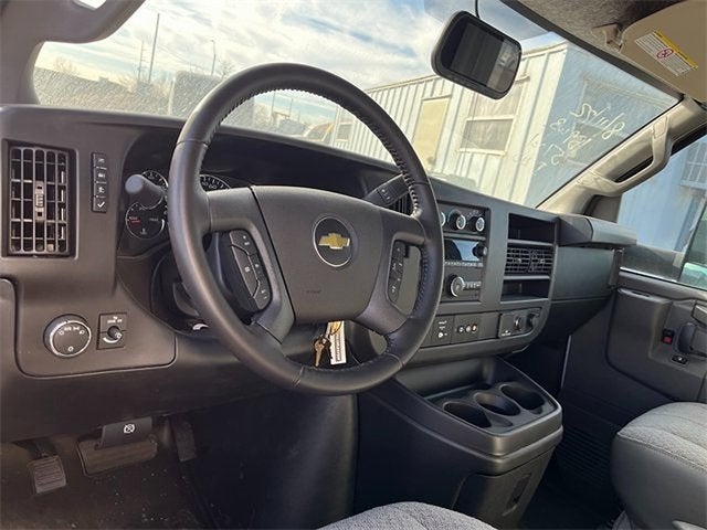 2023 Chevrolet Express Cutaway 3500 Work Van