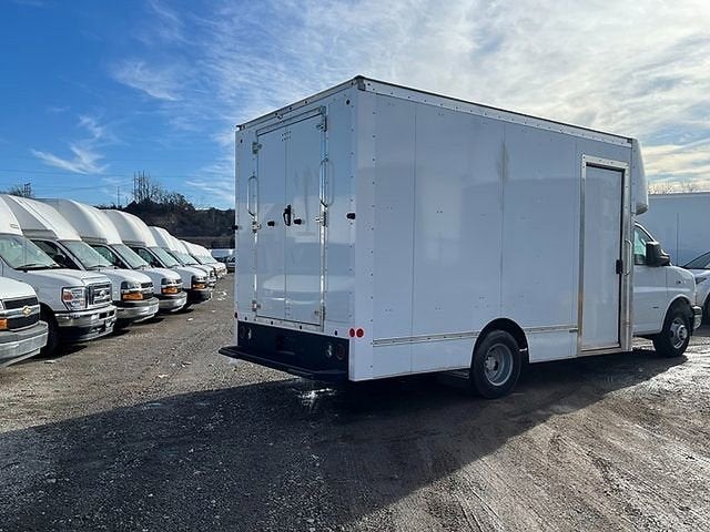 2023 Chevrolet Express Cutaway 3500 Work Van