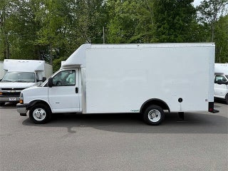 2022 Chevrolet Express Cutaway 3500 Base
