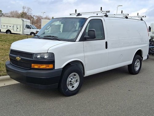 2025 Chevrolet Express Cargo WT