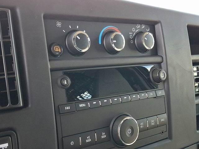 2025 Chevrolet Express Cargo WT