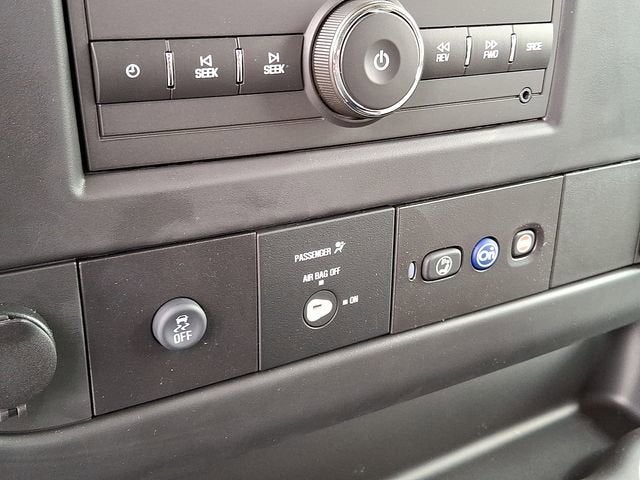 2025 Chevrolet Express Cargo WT