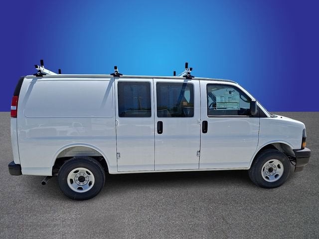 2026 Chevrolet Express Cargo 1WT