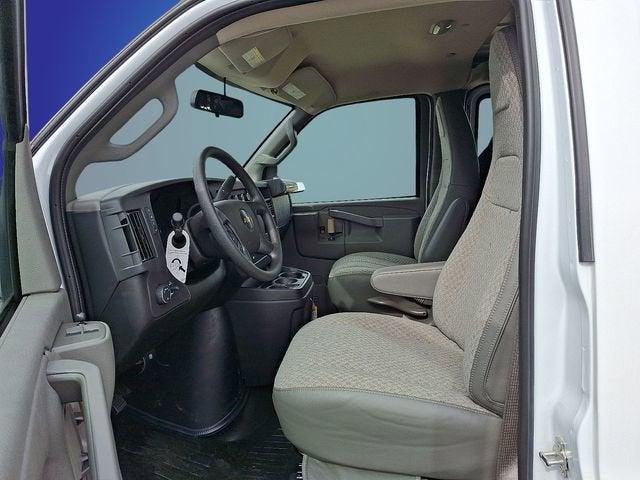 2024 Chevrolet Express Cargo 2500 WT