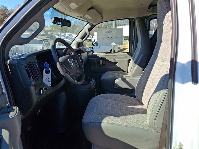 2024 Chevrolet Express Cargo 2500 WT