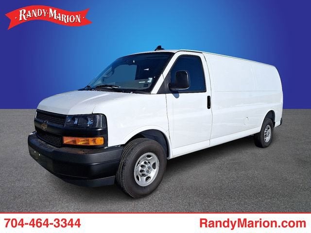 2025 Chevrolet Express Cargo 3500 WT