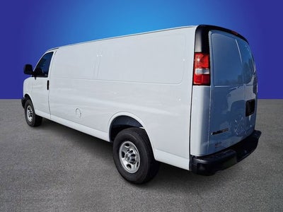 2025 Chevrolet Express Cargo 3500 WT