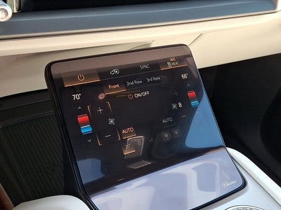 2027 Cadillac VISTIQ Sport