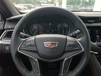 2026 Cadillac XT5 Luxury