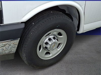 2024 Chevrolet Express Cutaway 3500 1WT