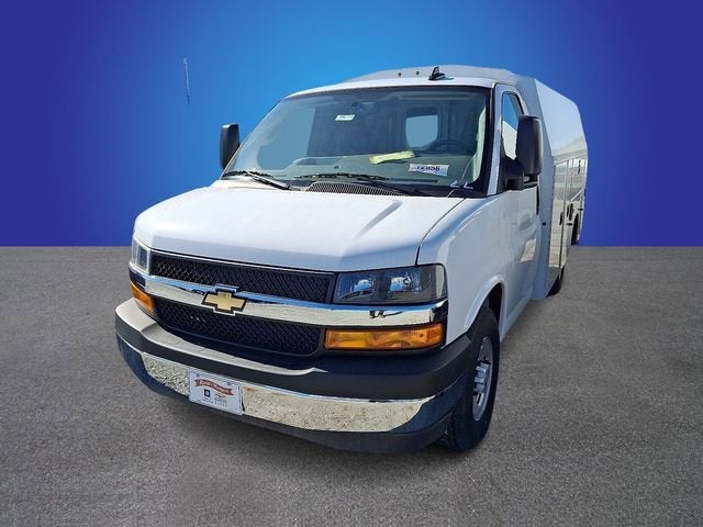2024 Chevrolet Express Cutaway 3500 1WT