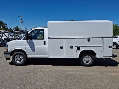 2026 Chevrolet Express Cutaway 3500 1WT