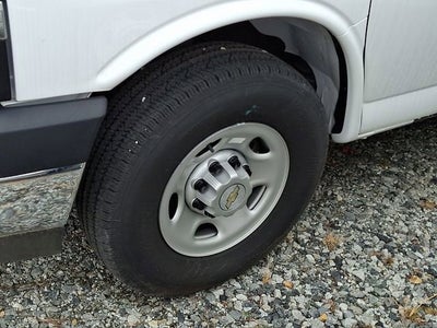 2024 Chevrolet Express Cutaway 3500 1WT