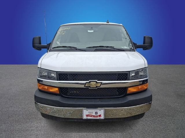 2024 Chevrolet Express Cutaway 3500 1WT