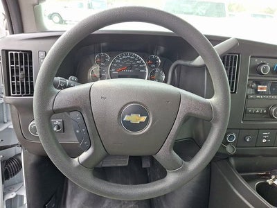 2026 Chevrolet Express Cutaway 3500 1WT