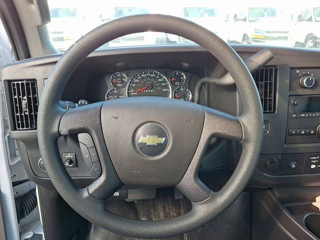 2024 Chevrolet Express Cutaway 3500 1WT