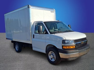2025 Chevrolet Express Cutaway 3500 1WT