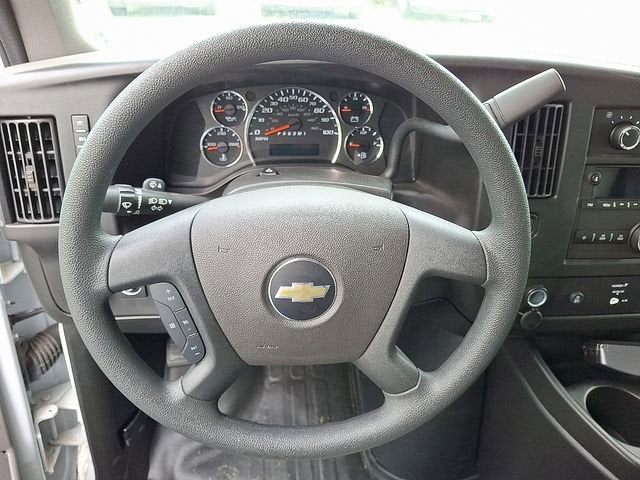 2024 Chevrolet Express Cutaway 3500 1WT