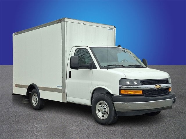 2024 Chevrolet Express Cutaway 3500 1WT