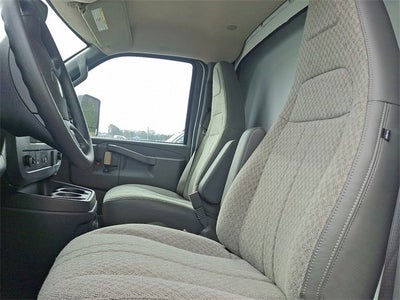 2024 Chevrolet Express Cutaway 3500 1WT