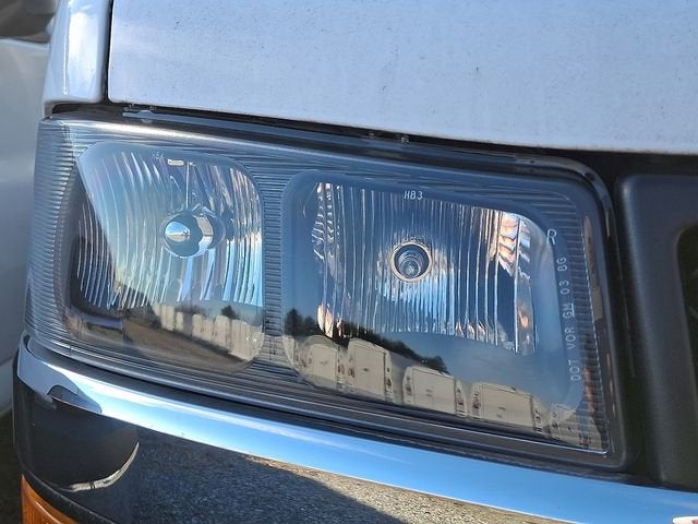 2024 Chevrolet Express Cutaway 3500 1WT