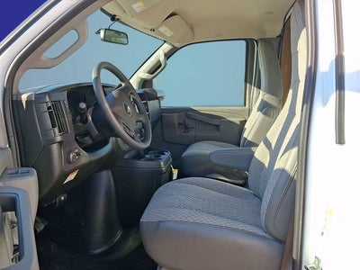 2026 Chevrolet Express Cutaway 3500 1WT