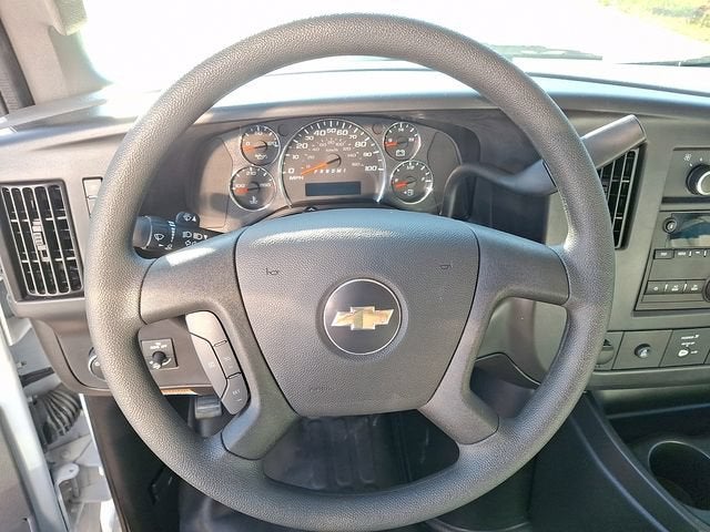 2026 Chevrolet Express Cutaway 3500 1WT
